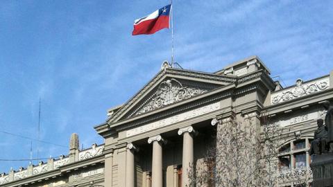 Українку в Чилі звинуватили у викраденні власної дитини і позбавили батьківських прав