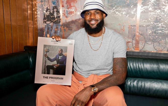 Леброн Джеймс уклав рекордний для НБА контракт із "Лейкерс"