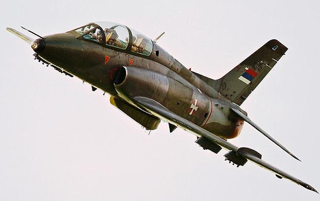 В Сербии потерпел крушение военный самолет