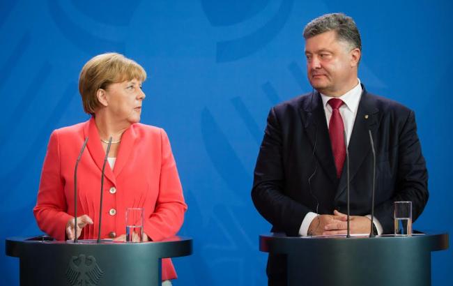 Порошенко зустрінеться з Меркель у ході робочого візиту до Німеччини 1 лютого