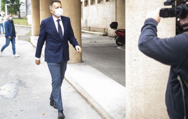 Главу Нацбанку Словаччини звинуватили в корупції