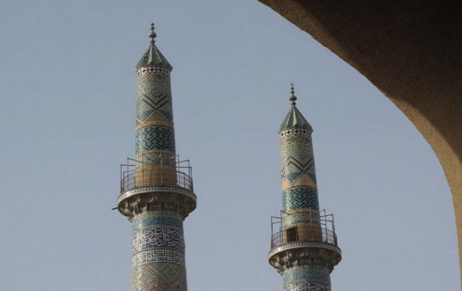 На півночі Афганістану стався вибух у шиїтській мечеті. Десятки загиблих