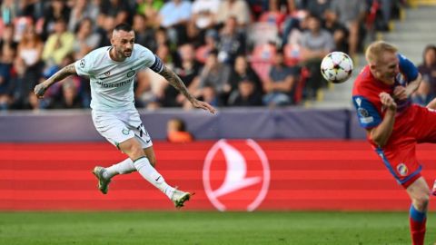 Лига чемпионов: "Спортинг" ошеломил "Тоттенхэм", "Интер" завоевал 3 очка в Чехии