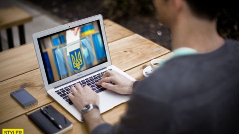 Вибори в Україні: радник Зеленського анонсував запуск голосування онлайн