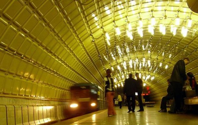 Глава ЕИБ призвал Порошенко посодействовать завершению строительства метро в Днепропетровске