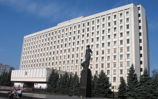 Київоблрада пішов на перерву до 5 червня з-за скандалу з реєстраційними картками