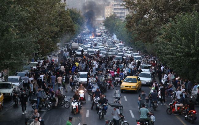 Протесты в Иране. Как развиваются события и почему это большой вызов для ислама