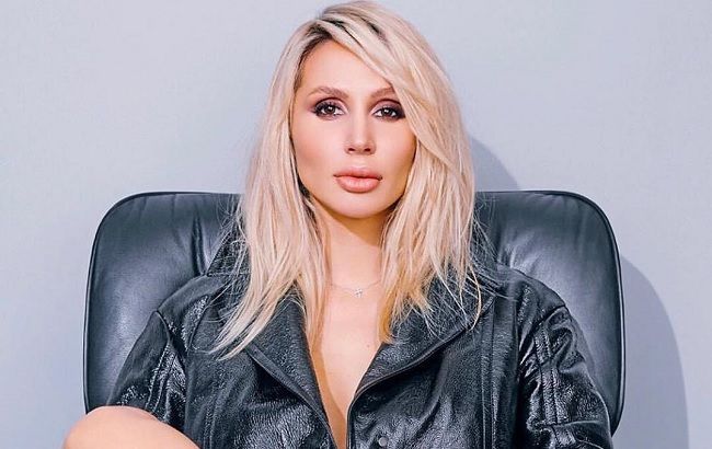 А мы батрачим: Лобода снова улетела отдыхать