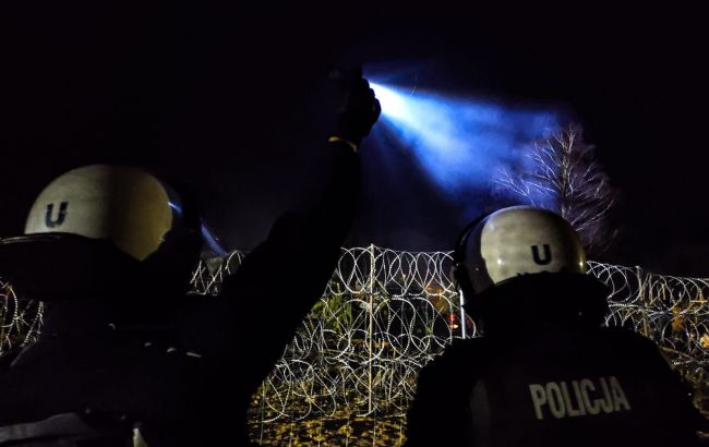 Атака мігрантів, прорив і "евакуація" до Німеччини: що відбувається на польському кордоні