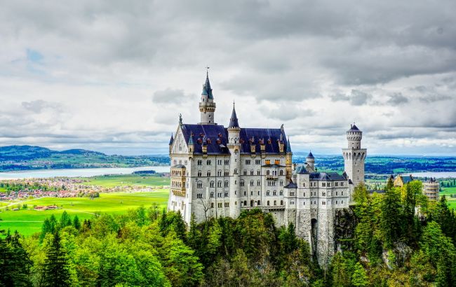 Казкові замки та сади. Найкращі локації Німеччини для подорожі на вихідні