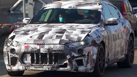 Дебют в 2022 году: первый кроссовер Ferrari выехал на гоночный трек