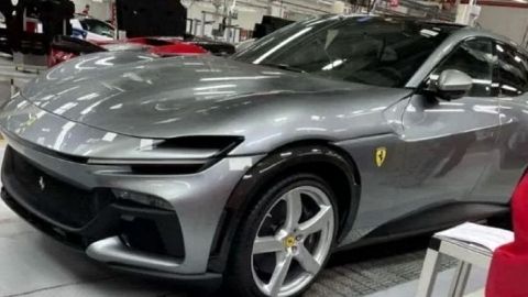Рассекречена внешность первого серийного кроссовера Ferrari: что известно о машине