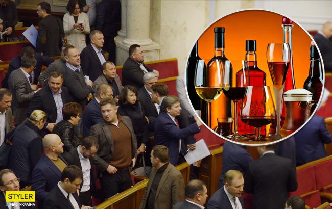 "Запах перегара": депутаты пронесли в Раду алкогольные напитки