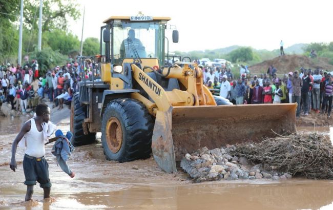 У Кенії автобус віднесло річковою течією: понад 20 пасажирів загинули
