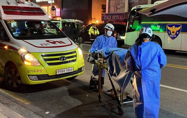 Число погибших в результате давки в Сеуле возросло