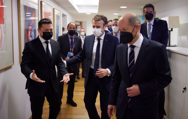 Без Путіна. Зеленський, Шольц і Макрон обговорили врегулювання конфлікту на Донбасі