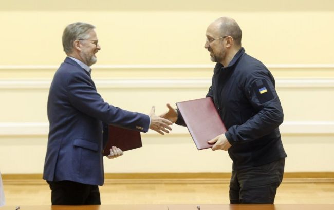 Новые санкции и экономическое сотрудничество. Правительства Украины и Чехии подписали меморандум