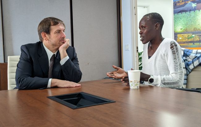 Генконсул Израиля в Нью-Йорке подал в отставку из-за увольнения министра обороны