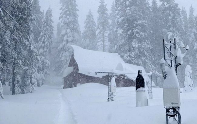 У Каліфорнії випало більше п'яти метрів снігу. Вперше за 50 років