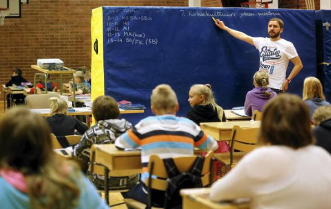 Без оценок и "домашки": в сети рассказали об одной из лучших систем образования Финляндии