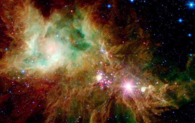 Сніжинка в сузір'ї єдинорога: в NASA показали справжнє різдвяне диво