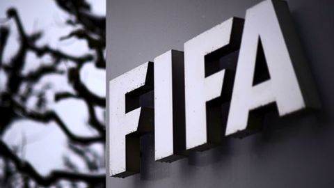 ФІФА подала в суд на Блаттера і Платіні