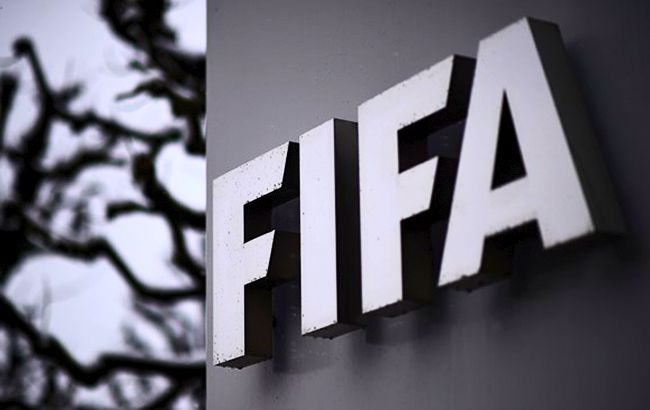 ФІФА подала в суд на Блаттера і Платіні