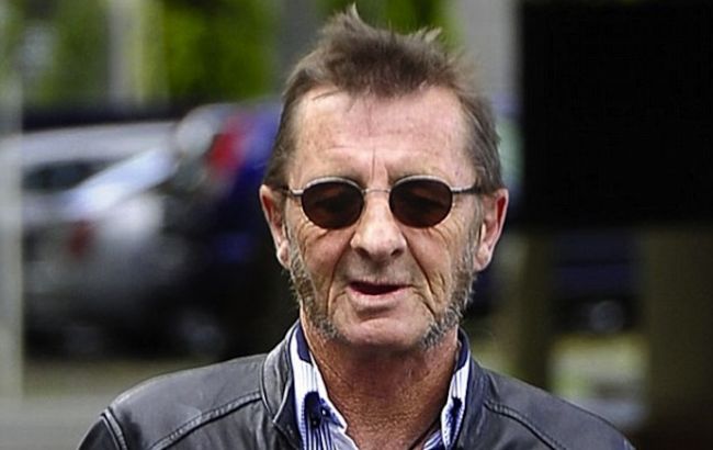 Барабанщика AC/DC отпустили под залог