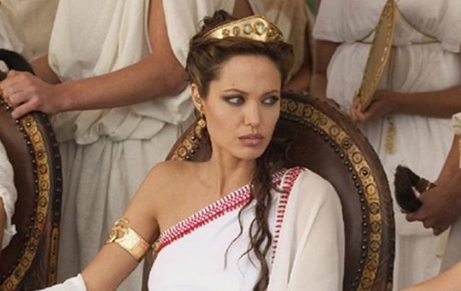 Анджелина Джоли исполнит роль русской императрицы