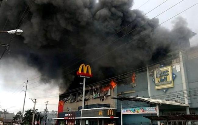 На Філіппінах пожежники підтвердили загибель 37 людей у ТЦ