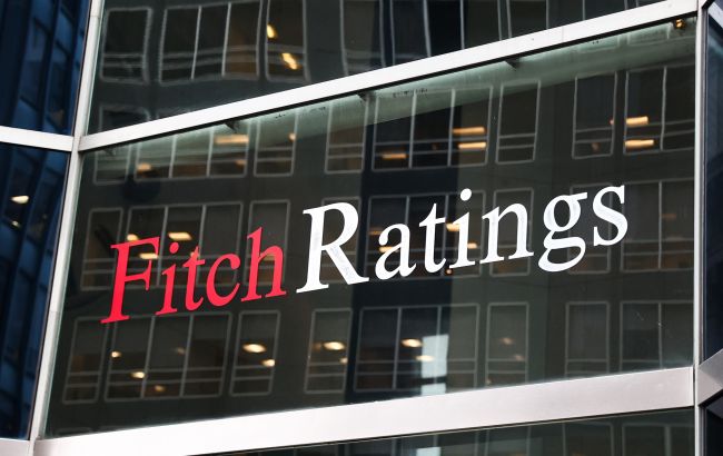 Попри уникнення дефолту агентство Fitch все ще може знизити кредитний рейтинг США