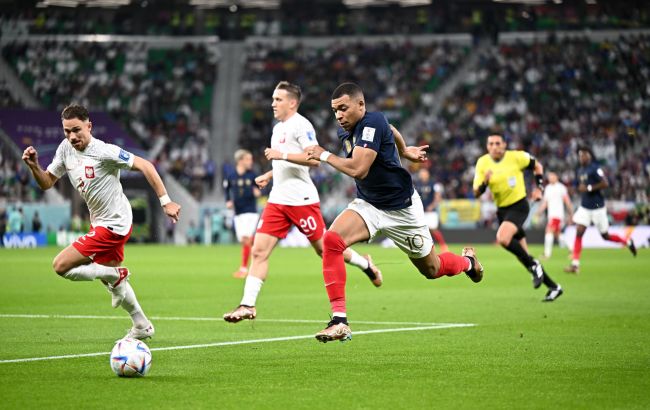 ЧС-2022: Франція впевнено переграла збірну Польщі на шляху в чвертьфінал Мундіалю