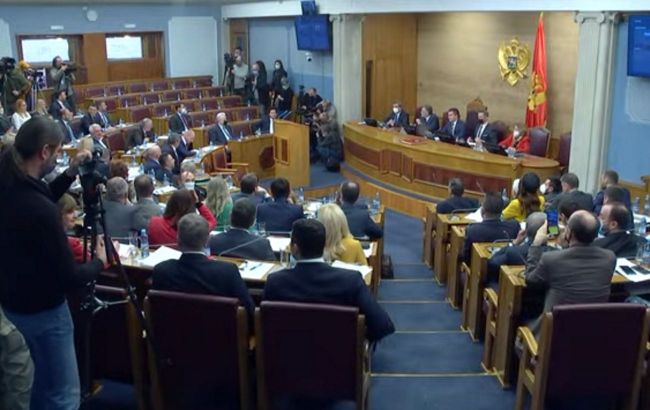 В Черногории парламент запустил процедуру отставки президента