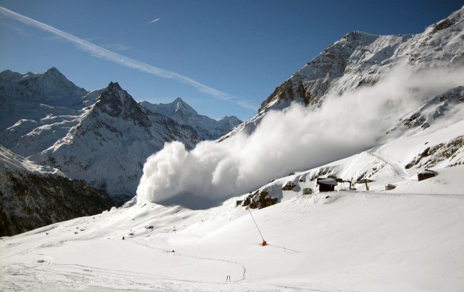 Сходження лавин в Австрії: загинуло 8 людей, кілька травмовані