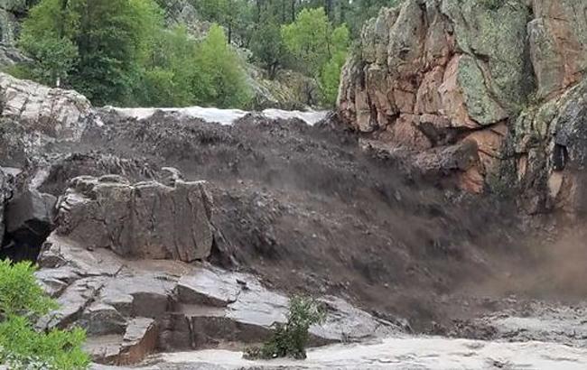 В результаті повені у США потонули не менше 9 осіб