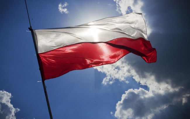 Польша призвала ввести полное эмбарго на нефть и газ из России