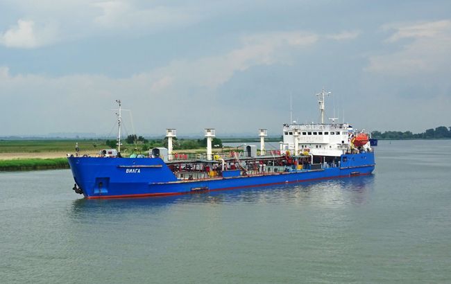 Суд Херсона відмовився заарештувати судно, яке доставляло паливо в Крим