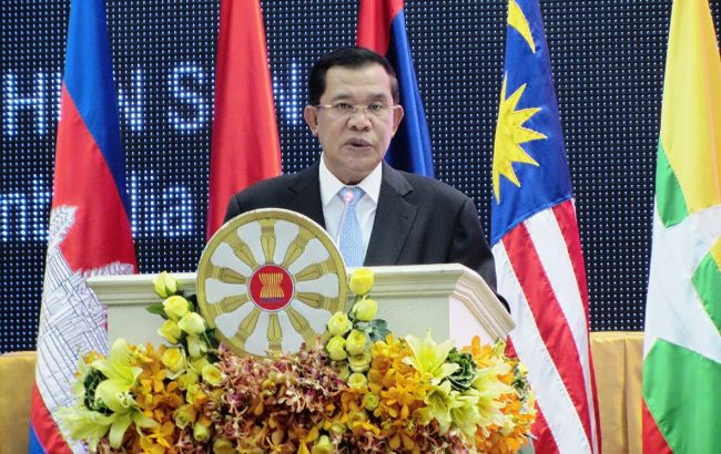Уряд Камбоджі пішов на самоізоляцію через контакт з головою МЗС Угорщини