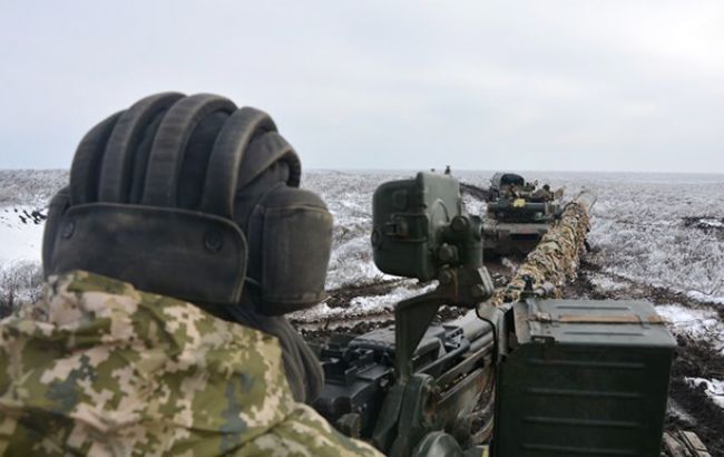 На Донбассе боевики за сутки четыре раза нарушили режим перемирия, - штаб АТО