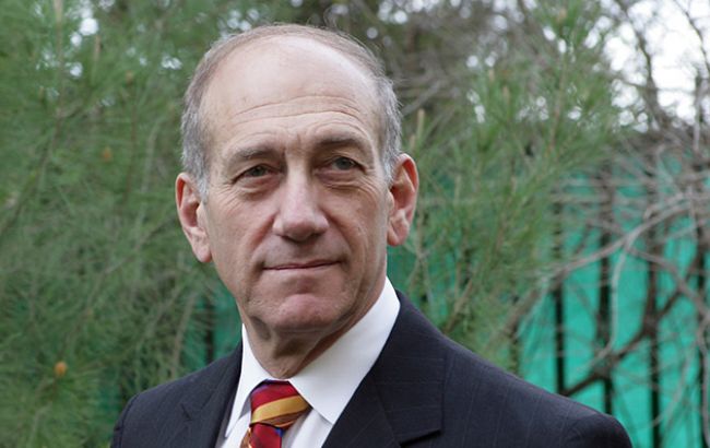 Экс-премьер Израиля Ольмерт досрочно покинул тюрьму