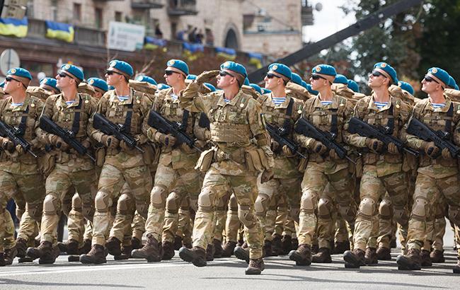 В ВСУ изменят советское воинское приветствие на "Слава Украине!"