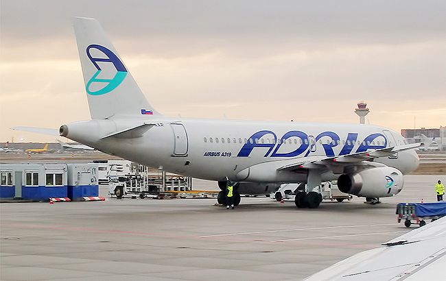 Словенська авіакомпанія припиняє польоти до Києва