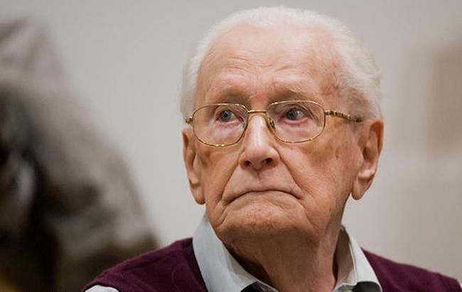 У Німеччині помер колишній "бухгалтер Освенціма" Оскар Гренінг