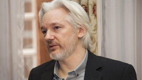 Ассанж готовится покинуть посольство Эквадора в Лондоне