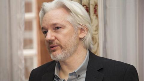 Ассанж подав до суду на уряд Еквадору