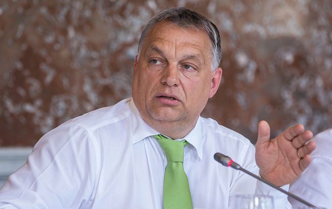 Орбан отримав розширені повноваження на час НС в Угорщині