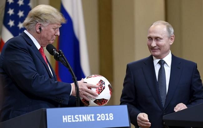 Путин лично санкционировал операцию по избранию Трампа президентом США, - Guardian