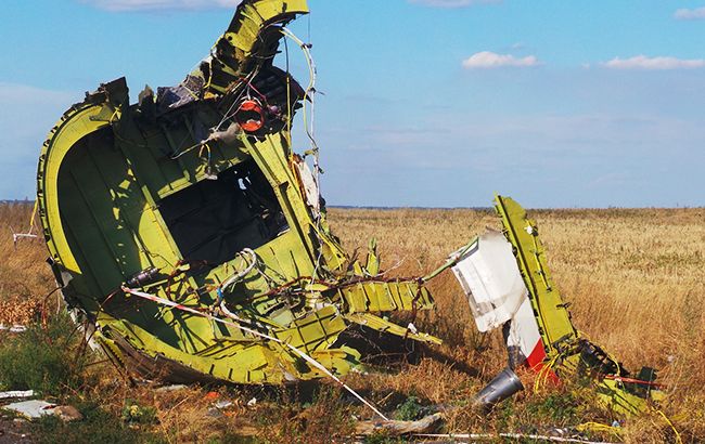 ГПУ работает над новыми подозрениями в деле MH17, - Луценко