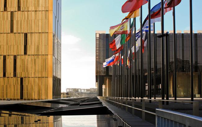 Верховний суд ЄС зобов'язав Польщу зупинити дію судового закону