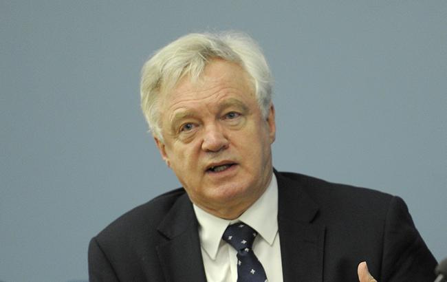 Британия еще не решила, как реагировать на химатаку в Сирии, - Дэвис